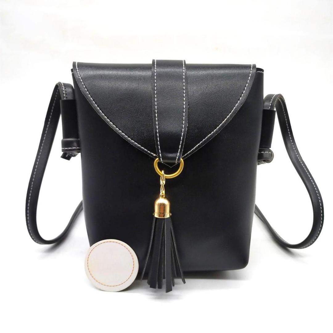 Leather Plain Shoulder Bag