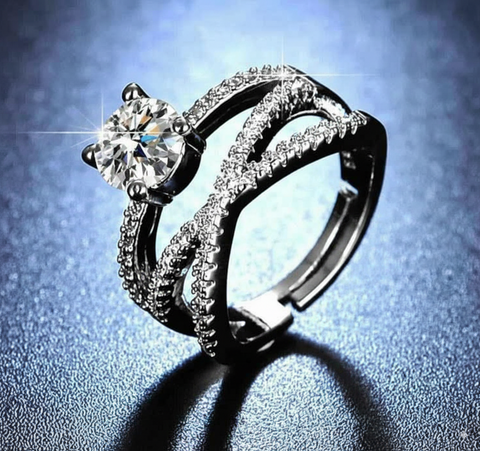 Layered diamond ring