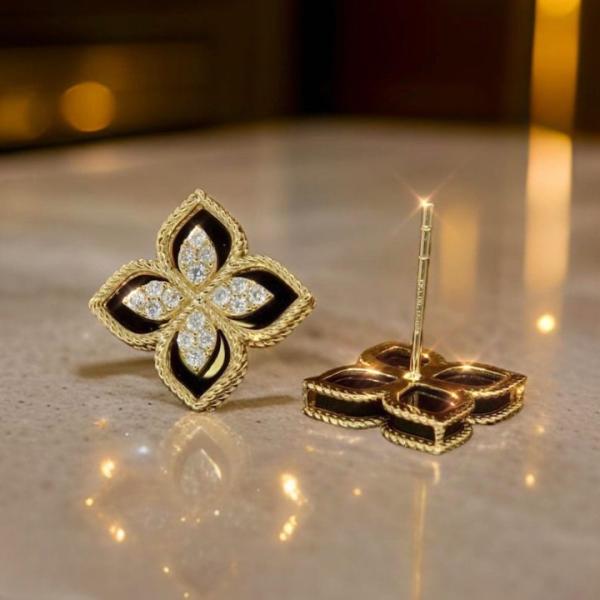 Studs With Cubic Zirconia